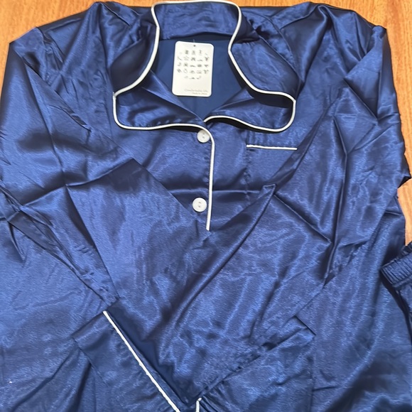 NWT Navy Silk Pajama Set - Picture 2 of 7